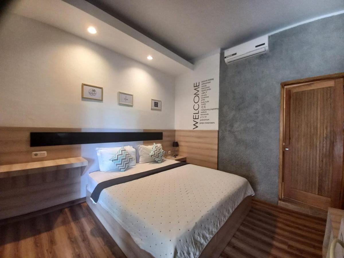 Lawaka Hotel Ampana Экстерьер фото